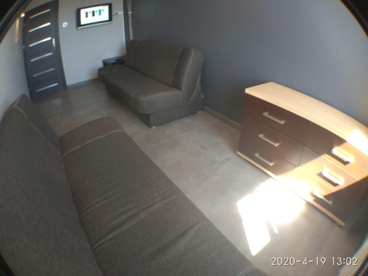 2120 Przyjazni 4 - Tanie - Samodzielne Zameldowanie - Self Check In Homestay